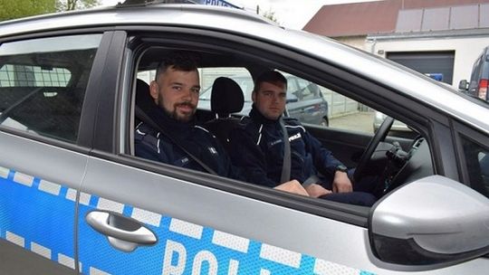 Policjanci prewencji z Gryfic zapobiegli próbie samobójczej na moście w Gryficach