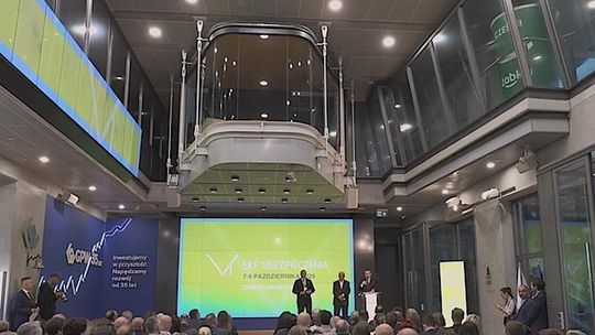 Polscy obywatele i przedsiębiorcy wciąż inwestują w swoje ubezpieczenia trzy razy mniej niż wynosi średnia dla krajów rozwiniętych