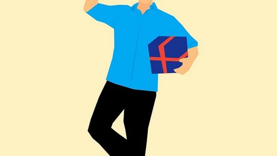  Pomysły na prezent niespodziankę dla ukochanego. Jak zaskoczyć mężczyznę?