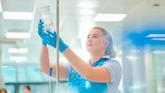 Prawo.pl: Ministerstwo Zdrowia za waloryzacją najniższych wynagrodzeń w służbie zdrowia w styczniu