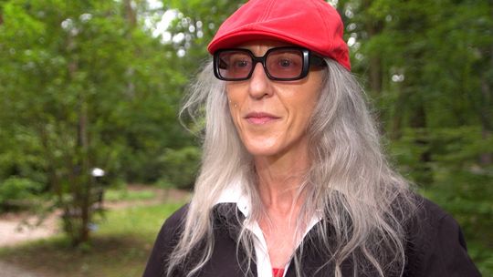 Przebywanie w lesie pozytywnie wpływa na zdrowie. Kąpiele leśne stają się coraz popularniejsze