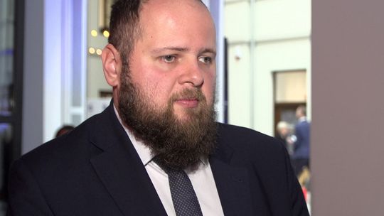 Przedświąteczna gorączka zakupów może sprzyjać nieprzemyślanym decyzjom. UOKiK ostrzega przed nadmiernym zadłużaniem