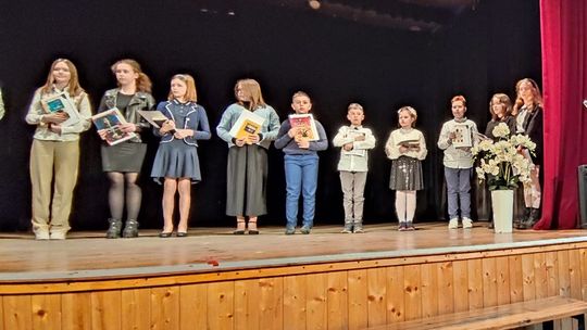 Przeglądy ARA 2022 - Laureaci eliminacji powiatowych Małego Konkursu Recytatorskiego oraz eliminacji powiatowych 67 Ogólnopolskiego Konkursu Recytatorskiego