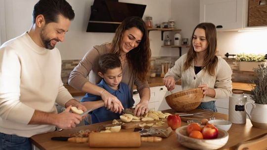 Przepisy, które ratują zimowe wieczory: szybkie dania z 5 składników