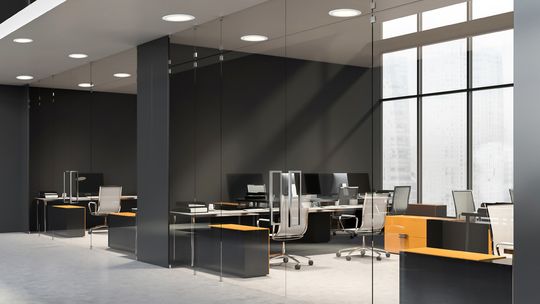 Prześwietlamy oświetlenie robocze – na co warto zwrócić uwagę?