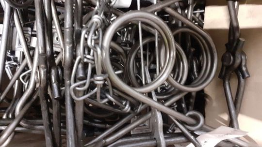 Pułapki do kłusownictwa w przesyłce z USA