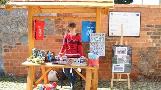 Punkt Informacji Turystycznej wychodzi do turystów