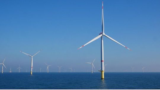 Rekordowa aukcja offshore w Wielkiej Brytanii - energia z morza wygrywa z gazem i atomem