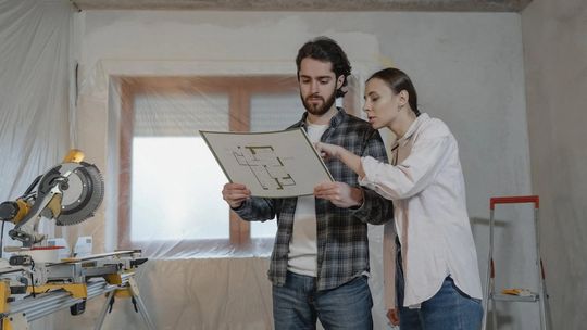 Remont mieszkania w 2023 roku – ile trzeba zapłacić? Lista wydatków