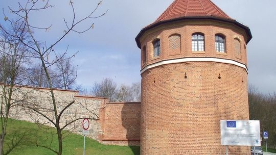 Renowacja średniowiecznych murów obronnych Pomorza Zachodniego