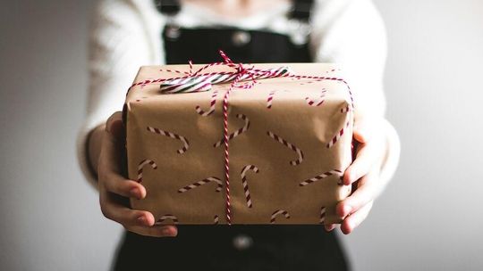 Responsible gifting – trend, który zmienia świąteczne zakupy