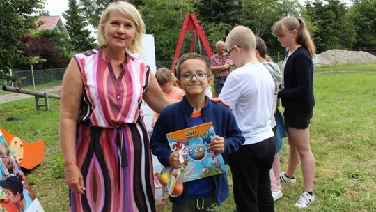 Roby bawiły się na „Czytających Podwórkach” 