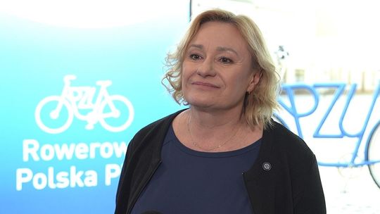 Rower staje się codziennym środkiem transportu dla milionów Polaków. Braki w wiedzy zwiększają ryzyko na drogach