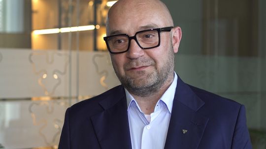 Rynek piwa kurczy się w I półroczu 2025 roku. Zła pogoda w maju przyniosła 12-proc. spadek sprzedaży