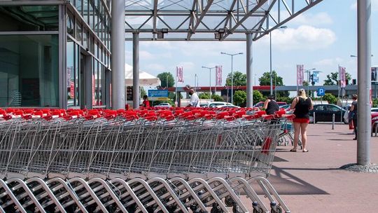 Rynek wyraźnie się zmienia. Sieci convenience i hipermarkety coraz bardziej ogrywają dyskonty