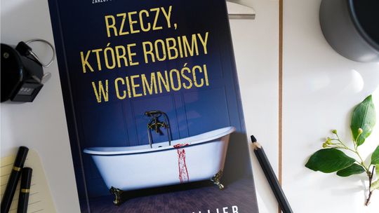 „Rzeczy, które robimy w ciemności” to opowieść skonstruowana po mistrzowsku