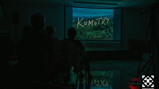 Siła przyjaźni, "Kumotry" i Emilia Śniegoska