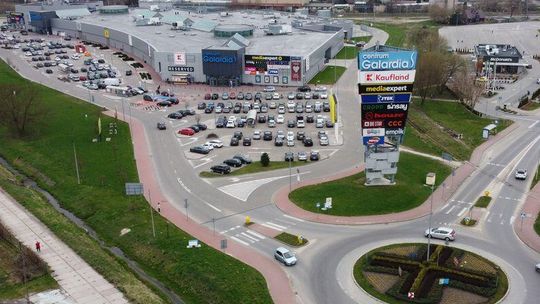 Stage Capital sprzedaje Centrum Handlowe Galardia