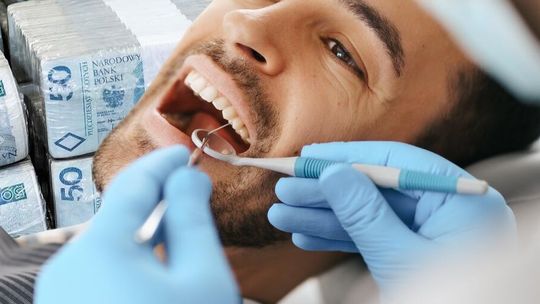 Stomatologia w oczach Polaków. Wyraźnie widać, że koszty wizyt i leczenia bardziej doskwierają niż fizyczny ból