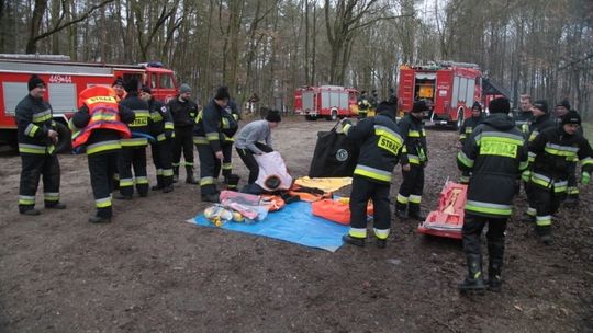 Strażacy ćwiczą działania na wypadek zagrożeń oraz sprawdzają w praktyce nowy sprzęt