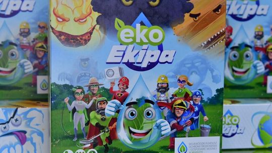 Strażniczka, Omnibus i Emobilka: superbohaterowie walczą o środowisko