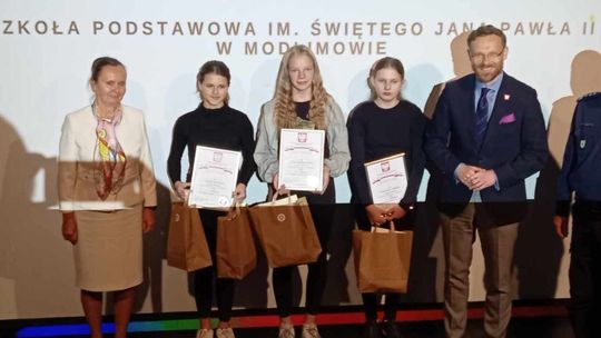 Sukces uczennic z SP Modlimowo