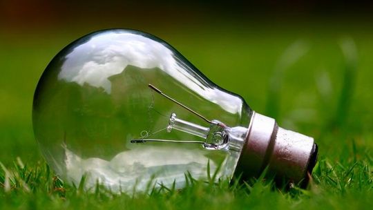 Światło przyjazne środowisku – rzetelny przewodnik po nowoczesnym oświetleniu