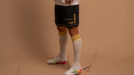 Temat:International Investment Marbella z logotypem na spodenkach Dumy Pomorza!