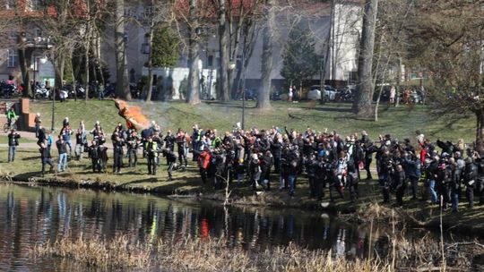 Topienie Marzanny - nieformalna inauguracja sezonu motocyklowego w Gryficach