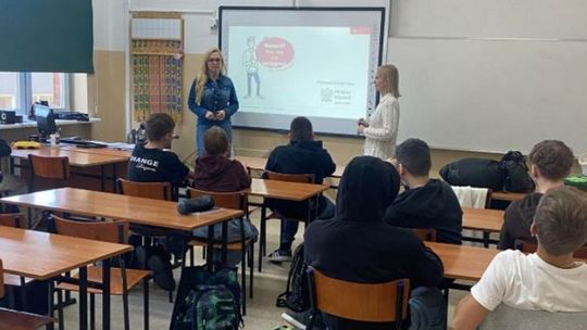 Trenerzy z naszej Izby zaangażowani w akcję edukacyjną „Hazard? Nie daj  się wciągnąć!"