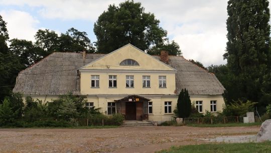 dworek w Przelewicach