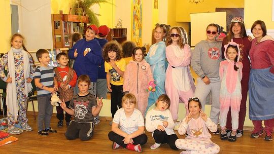 Trzebiatów: IX NOC BIBLIOTEK 2023. „Absurd nie czytać”