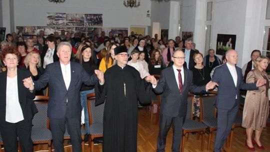 Trzebiatów: Spotkanie Czterech Świec