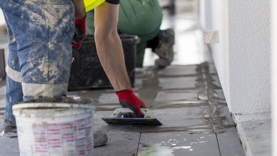 Usługi remontowe i naprawcze bez dokumentów. Problem dotyczy niemal jednej trzeciej klientów