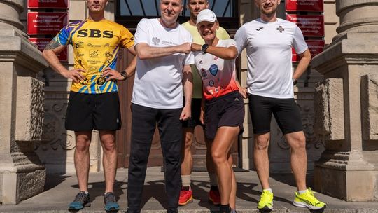 W 100 dni dookoła Polski. Karolina Napiórkowska biegnie by pomagać.