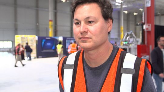 W Amazon pracuje ponad 750 tys. robotów. Najnowszy jest wyposażony w „zmysł” dotyku