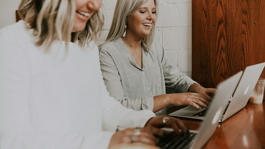 W jaki sposób wykorzystać LinkedIn do budowy pozycji w branży nieruchomości?