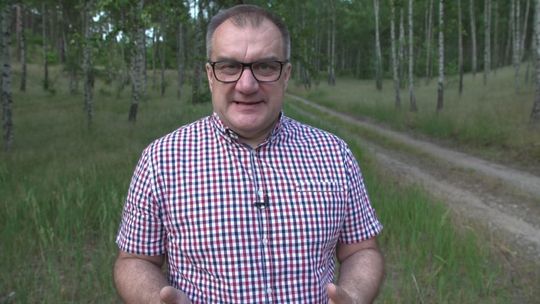 Wakacje na łonie natury. Jak obserwować świat przyrody, radzi przyrodnik Marcin Kostrzyński 