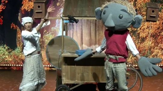 Wędrowny Kram z Opowieściami, czyli lalkowe Fintikluszki w Wiosce Artystycznej Janowo