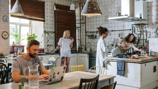 Weekendowe gotowanie – przepis na udane życie towarzyskie!