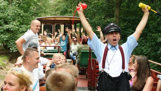 Wesoły Konduktor zaprasza na wąskotorowe przejażdżki