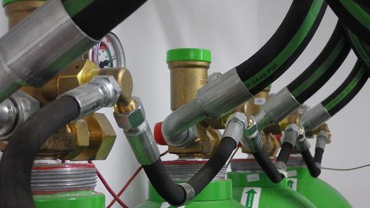 Węże przemysłowe. Niepozorne elementy o wielkim znaczeniu