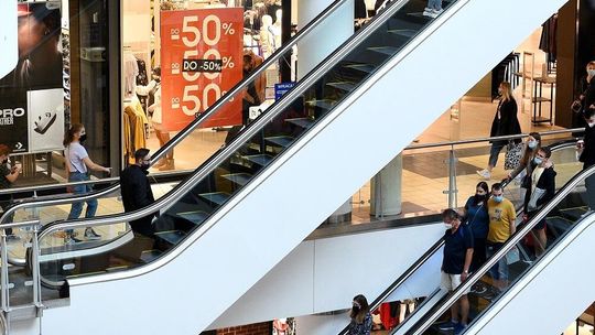 Wyprzedaże. Galerie i centra handlowe mają coraz większy problem. Ruch i liczba klientów na minusie