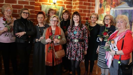 Wystawa malarstwa uczestników Małej Akademii Plastycznej Art z Gryfic pt. „Piękno martwej”