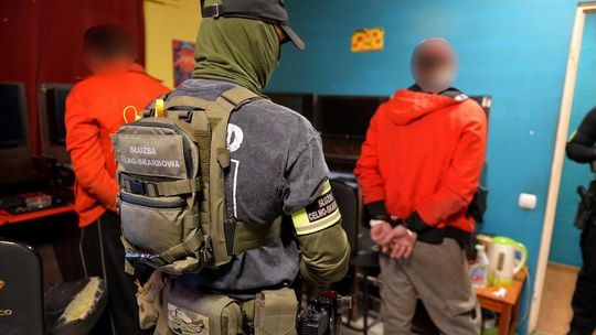 Zachodniopomorska KAS zlikwidowała kolejny nielegalny salon gier w Chojnie