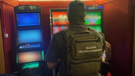Zachodniopomorska KAS zlikwidowała nielegalny salon gier w Barlinku