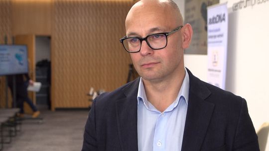 Zakup używanego samochodu może być stresujący. Mimo profesjonalizacji rynku wciąż zdarzają się oszustwa