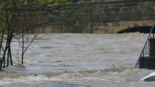 Zaniżona polisa, zaniżone odszkodowanie. Niedoubezpieczenie kosztuje więcej, niż myślisz