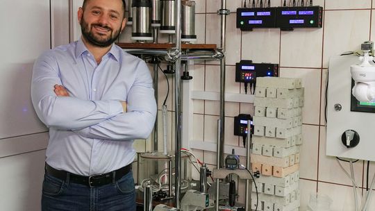„Zapowiada się rewolucja na rynku budowlanym". Naukowiec ze Szczecina pracuje nad szczepionką dla betonu