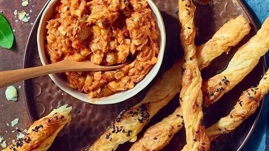 Zapuszkowani: Polacy w sieci mitów o jedzeniu ryb. Nowy raport obala stereotypy o rybach w puszce